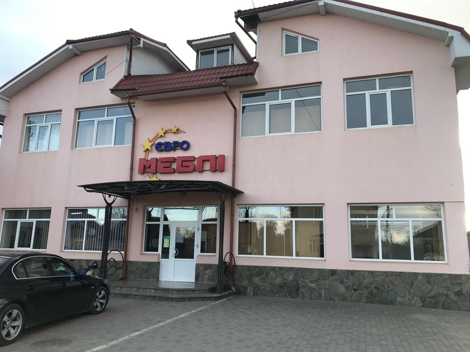 Здається в оренду приміщення продаж