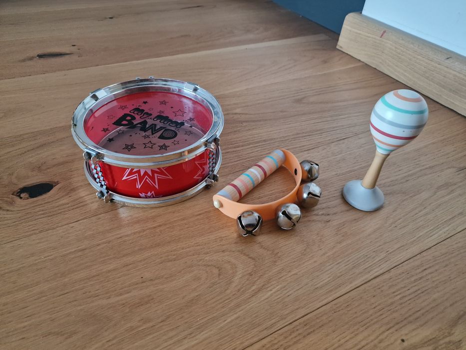 Instrumenty dla dziecka, zabawki