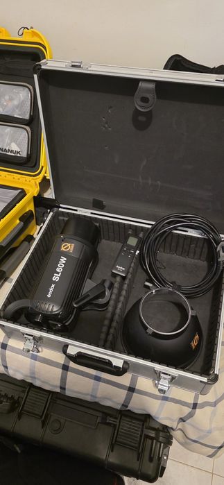 2x Godox SL60w + Malas de Aluminio