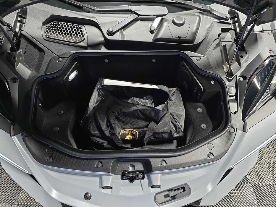 2024 Lamborghini Revuelto Ціле авто, із США