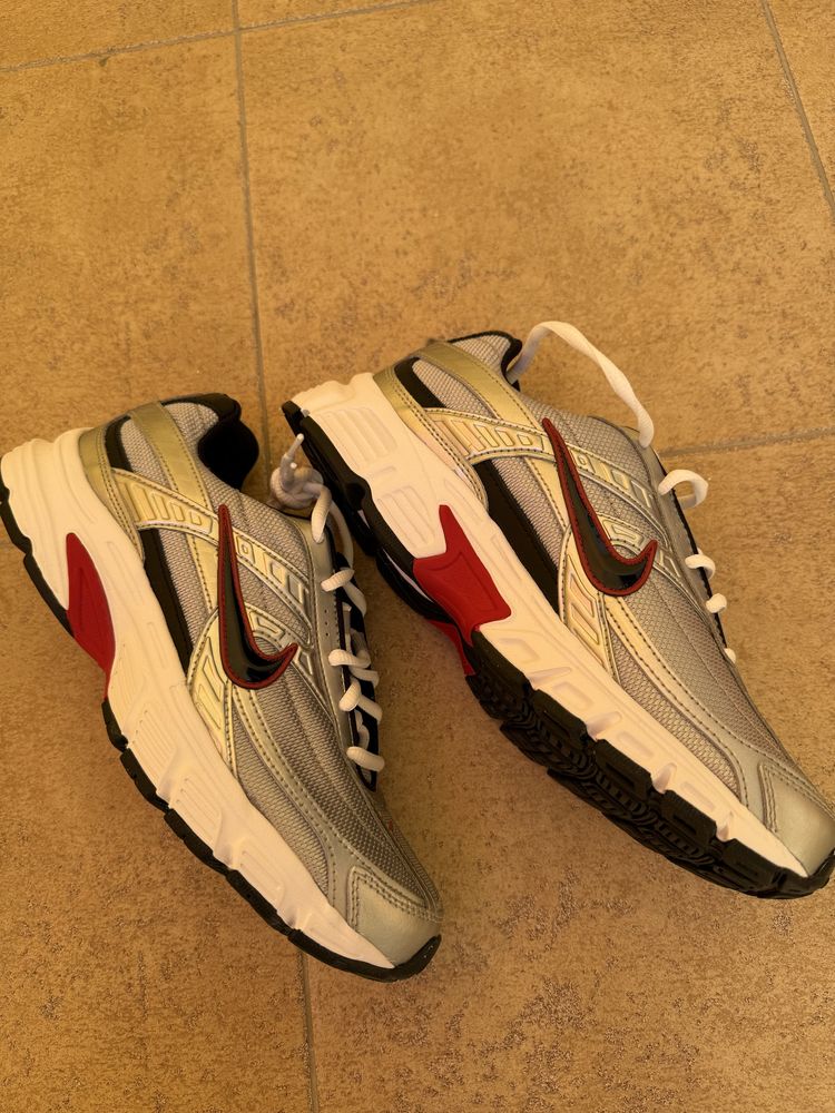 Nike Initiator оригінал 42р