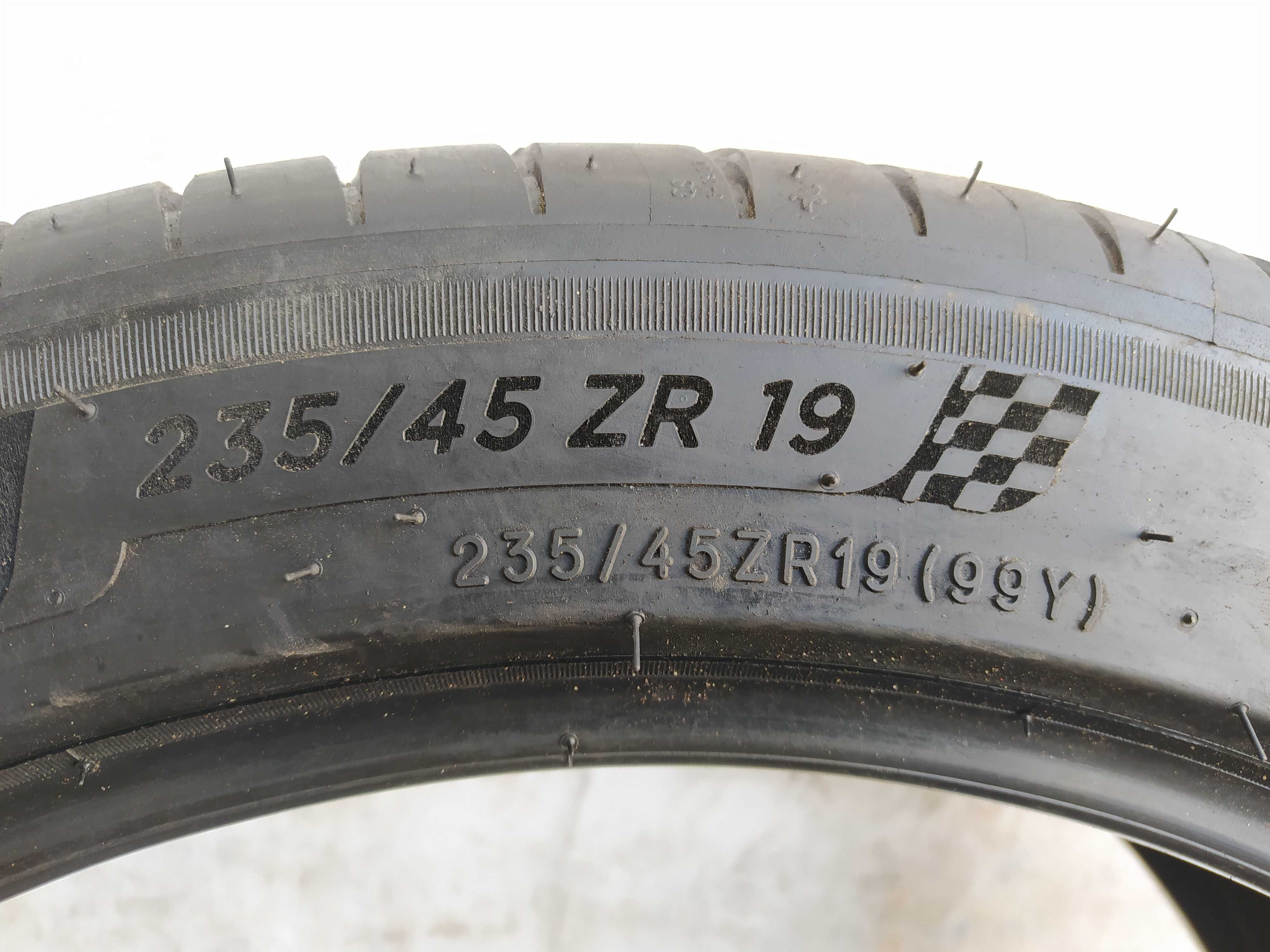 1x235/45ZR19 Michelin Pilot Sport 4, 2022 rok, jak nowa