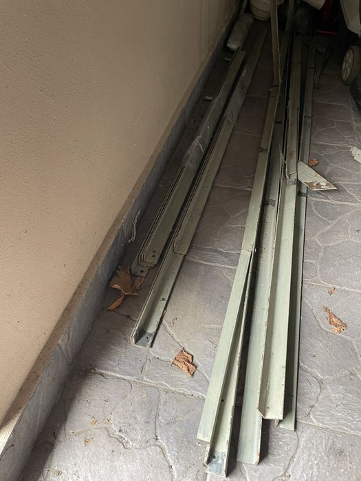 Стелажі металеві дуже міцні