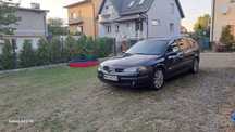 Sprzedam czarną Lagunę 2.0 Turbo z LPG w automacie.