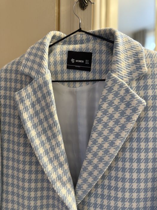 Продам піджак твідовий.