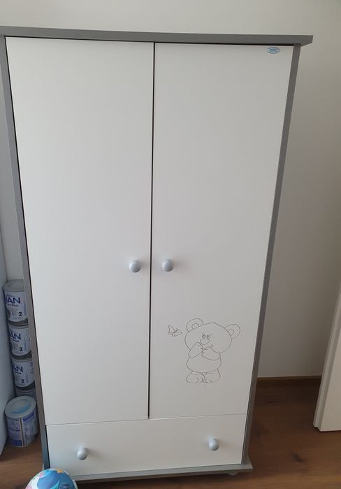 Komplet mebli do pokoju dziecka niemowląt
