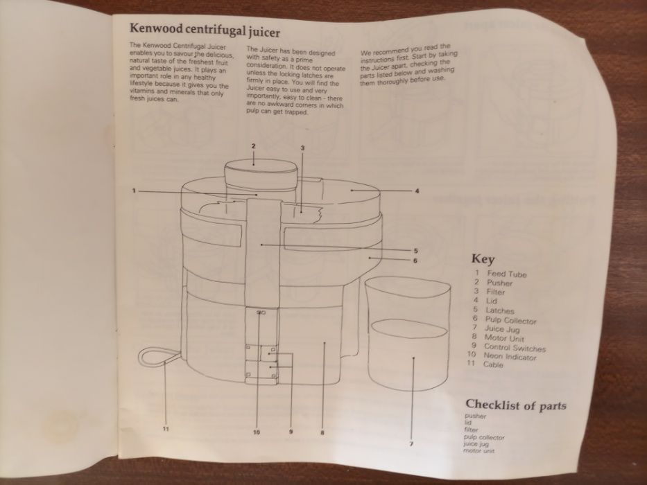 Maquina de Sumos / Centrifugadora / Liquidificadora Kenwood JE 600