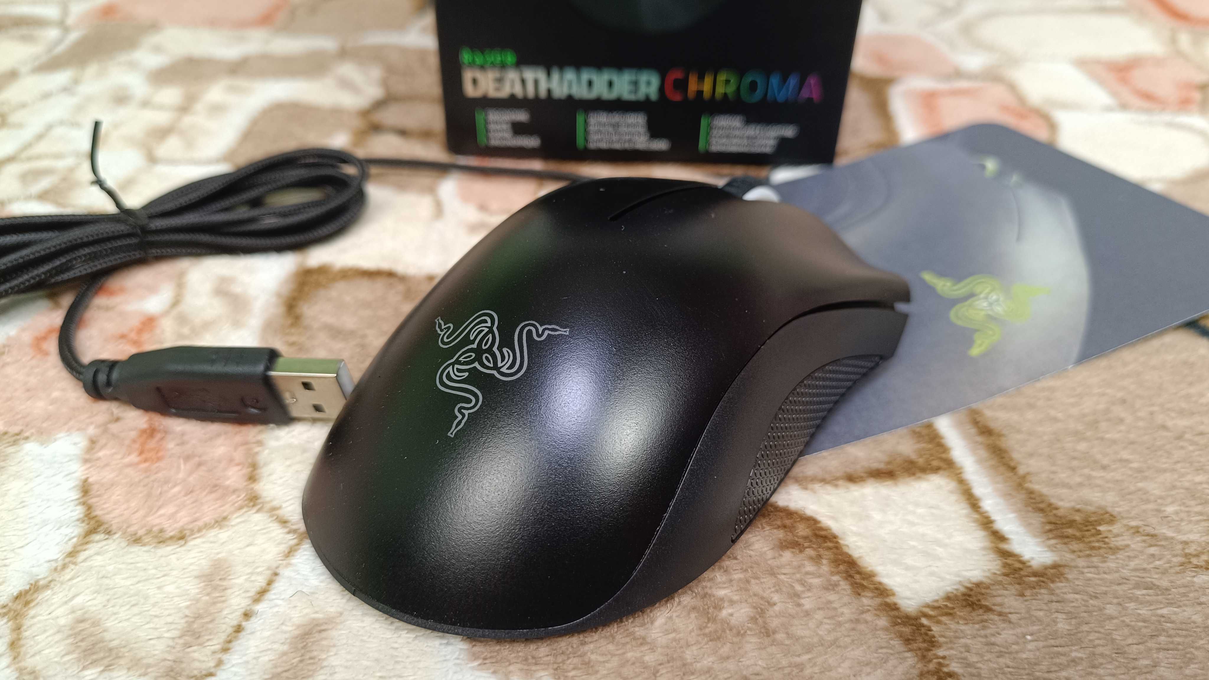 Дротова мишка Razer Deathadder Essential Viper Symphony Standard разер