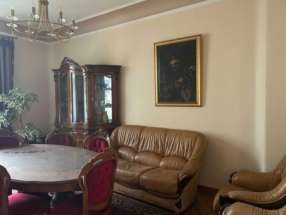 Сдам в аренду ПОТРЯСАЮЩУЮ 3-х к. квартиру Сумская 128. ЦЕНТР! Парк