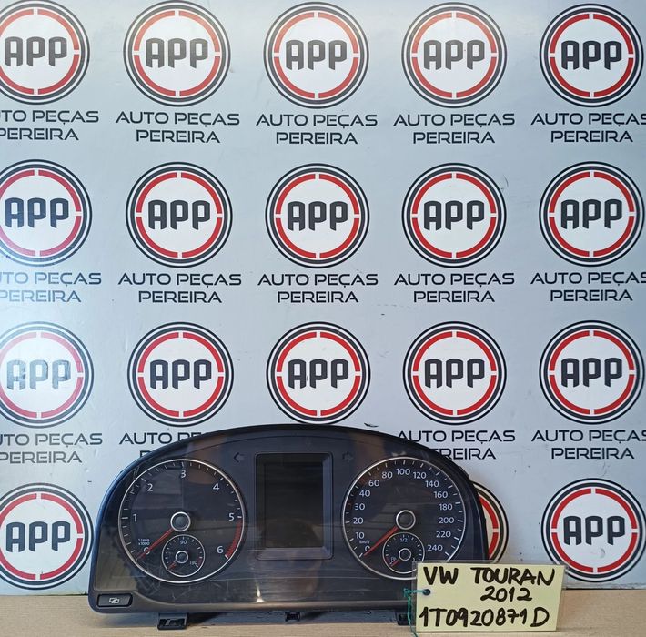 Quadrante VW Touran TDI, referência 1T0920871D.