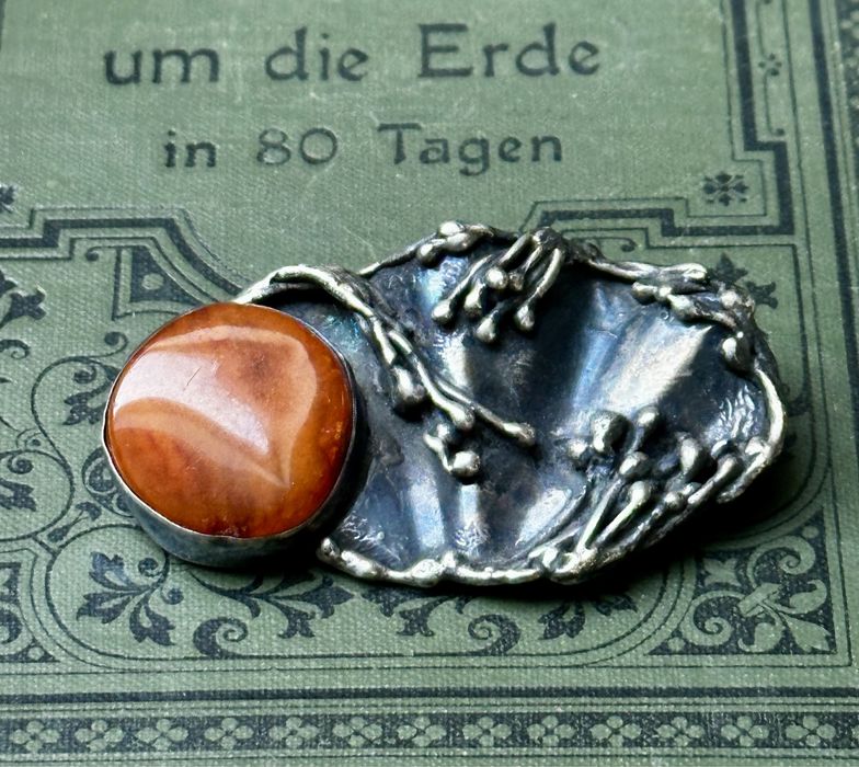 Broszki srebrne piekne vintage z kamieniami