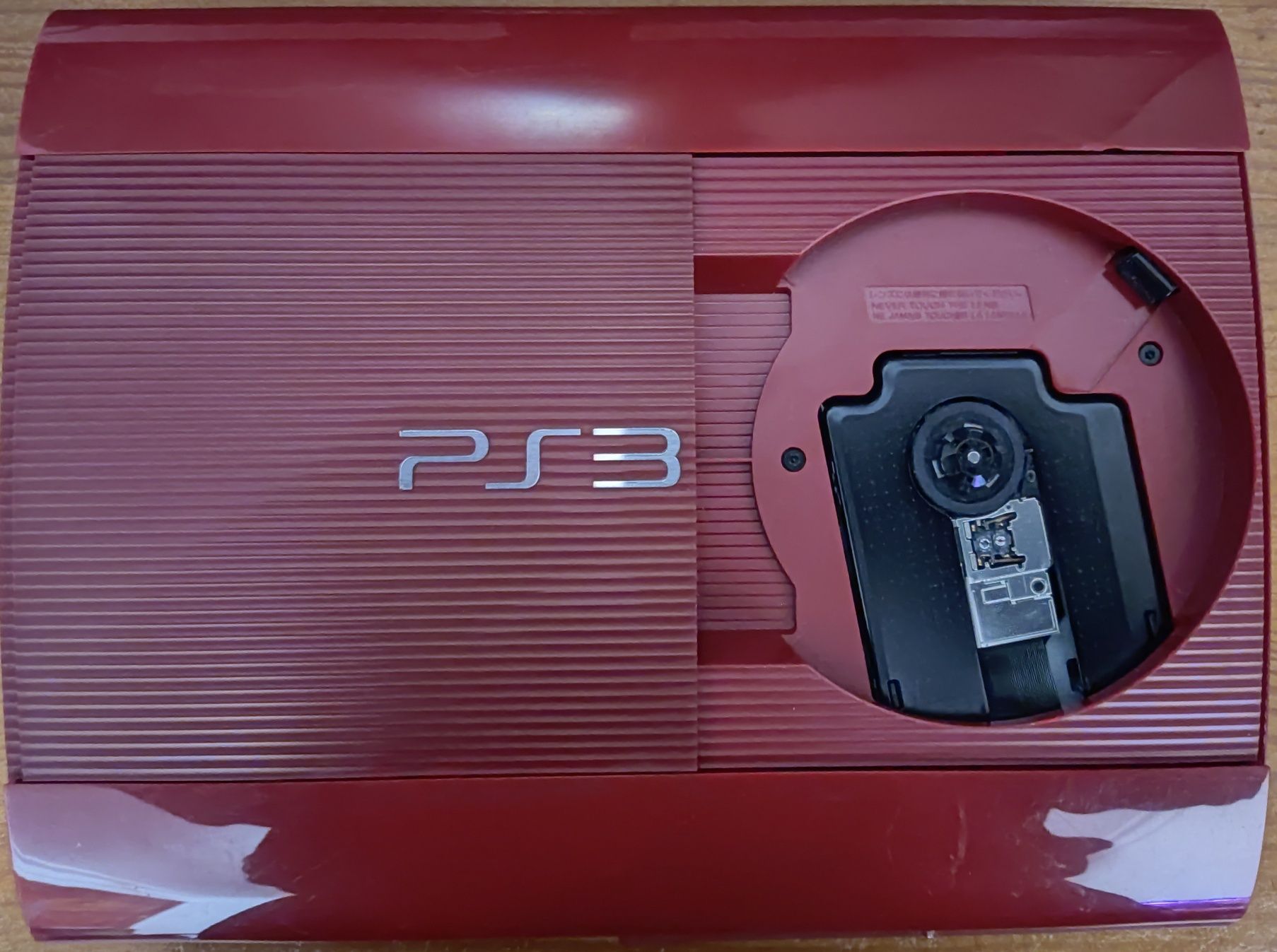 PS3 Slim vermelho 500GB