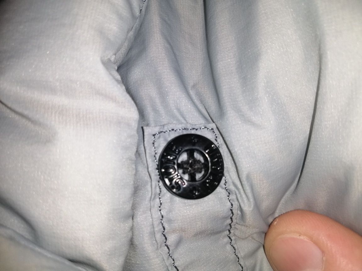 Пуховая Жилетка Stone Island Down Gilet Down Vest Light Grey. Размер L