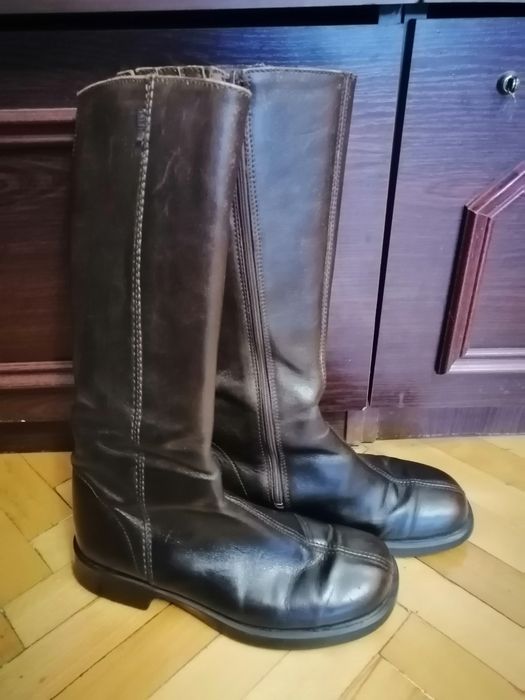 Жіночі шкіряні демисезонні коричневі чоботи