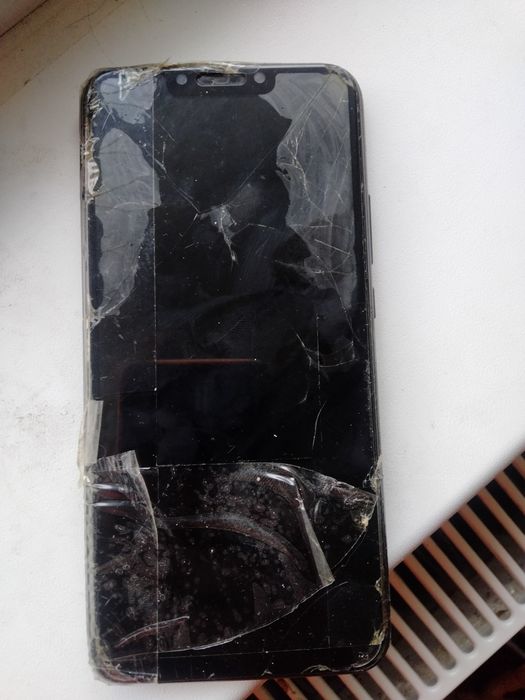 Телефони на запчастини