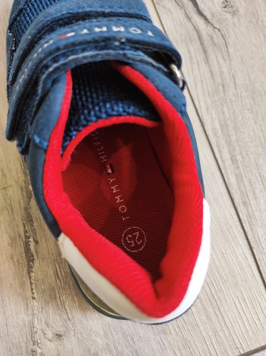 Buty dziecięce sportowe sneakersy Tommy Hilfiger rozmiar 25