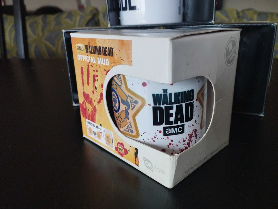 NOVA - Caneca da Serie Walking Dead - Sheriff Badge - PAGUE 3 LEVE 4