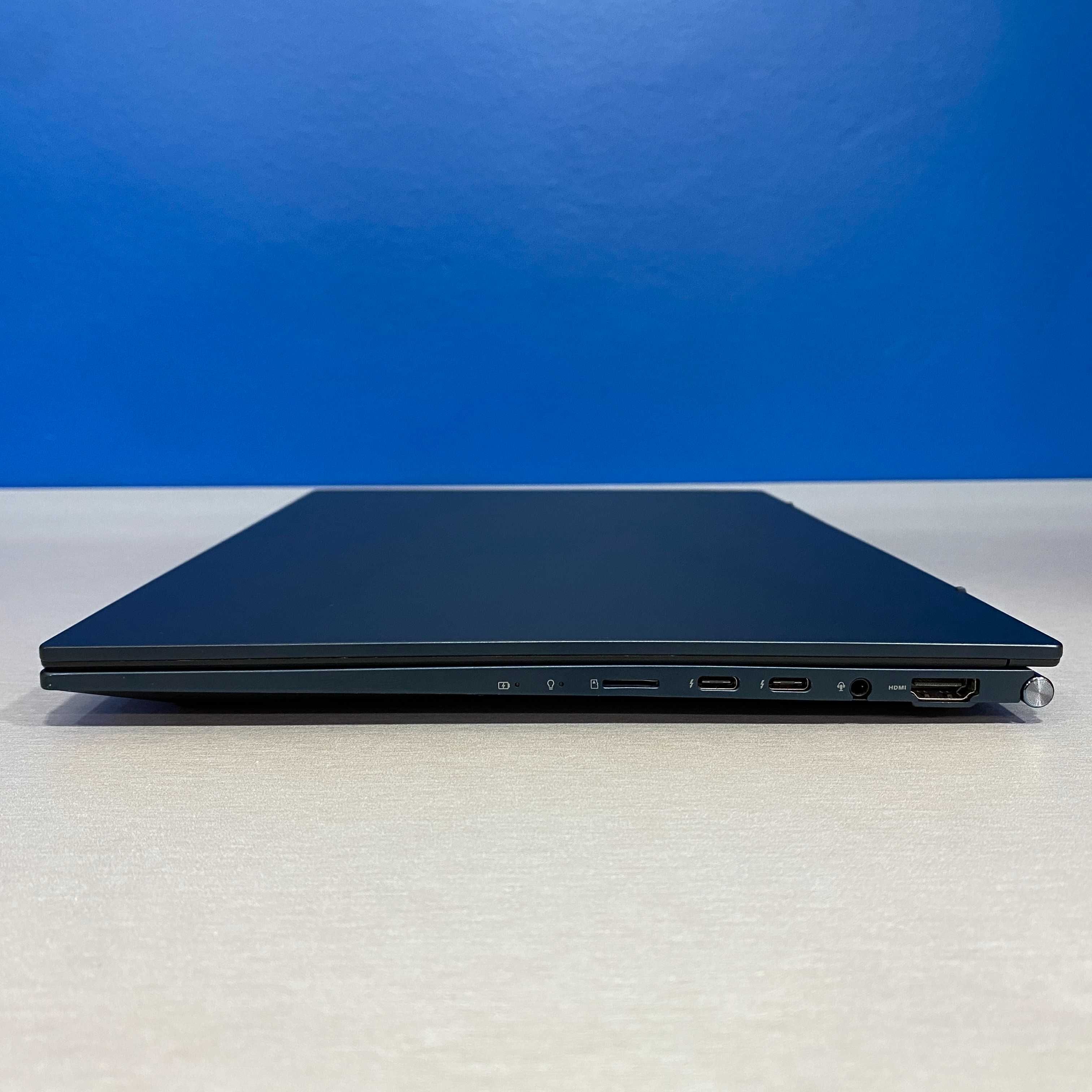 ASUS ZenBook - 14" OLED (i5-1240P 12-Cores/16GB DDR5/512GB SSD)