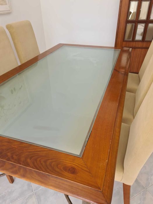 Mesa e 6 cadeiras pele pêssego