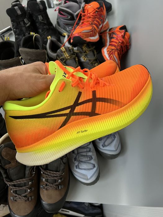 Оригінальні кросівки Asics METASPEED SKY 42.5р.27см.