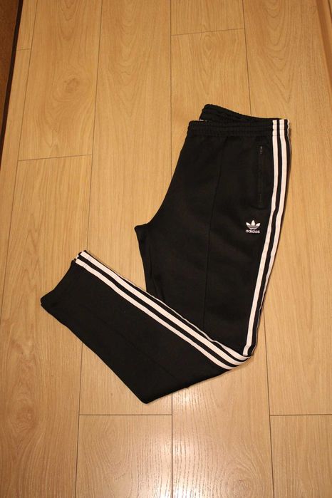 JAK NOWE Spodnie dresowe,damskie,ADIDAS,roz.L/XL,czarne