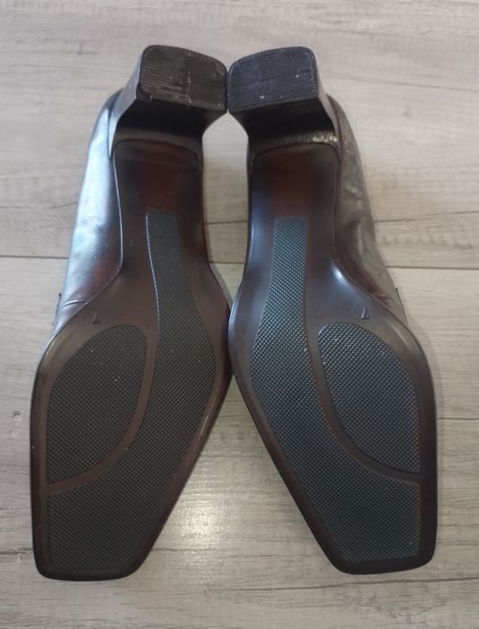 Nowe buty czółenka renomowanej firmy Caprice. Damskie . Nowe z metką.