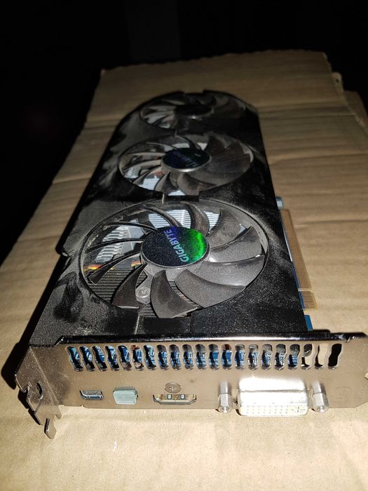 Gigabyte na AMD Radeon R9 280 3GB DDR5_ Gdańsk