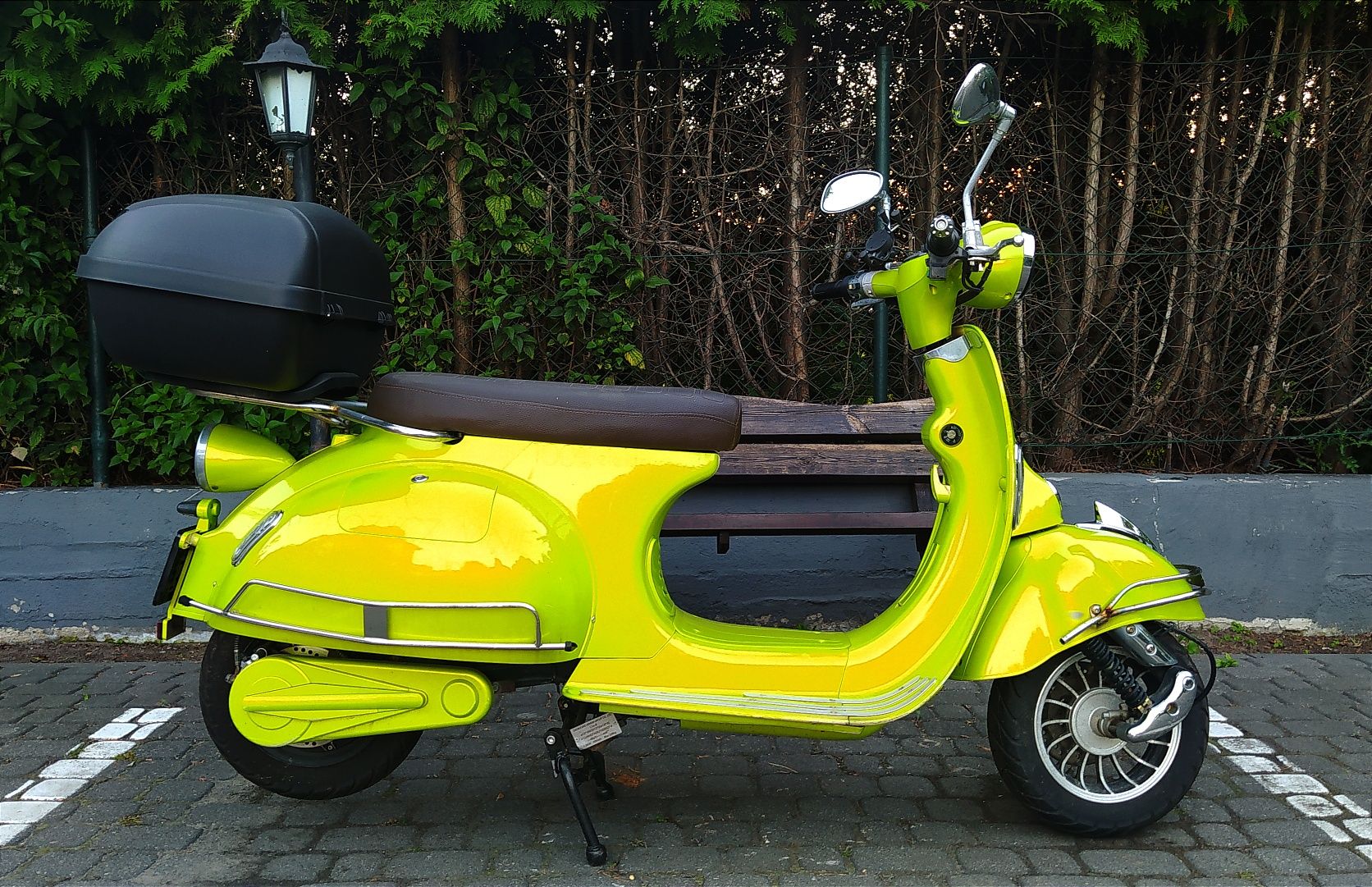 Skutery Elektryczne Sakura 2000 (Jak Vespa) Kanarek niskie przebiegi