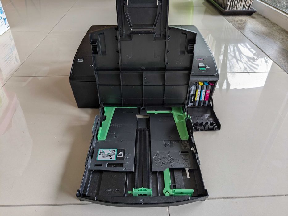 Impressora Multifunções jacto de tinta Brother DCP-J315W