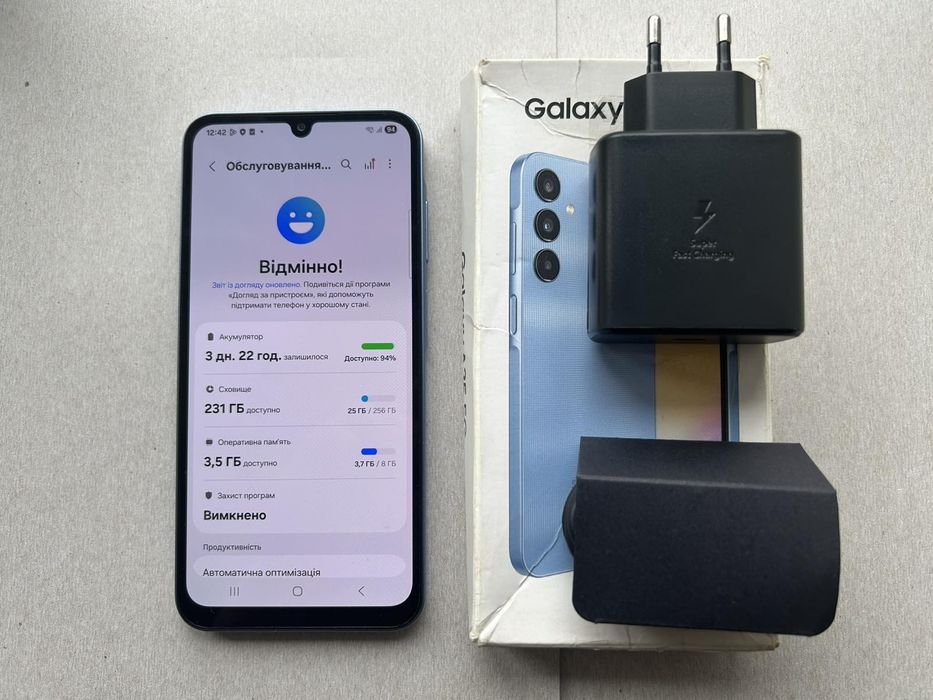 Телефон Samsung A25 8/256гб - Майже новий - A32 A33 A31 A52 A53 A34