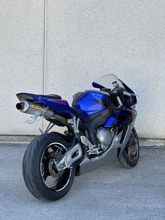 Honda CBR1000RR - Com Extras!