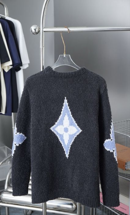 Louis Vuitton свитер, 100% шерсть, размір М , стан - новий