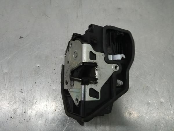 Fechadura / fecho porta trás direito BMW 1 (F20)