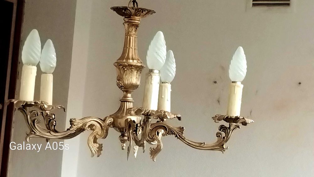 Люстра бронзовая.На 5 рожков.65х47 см.Франция