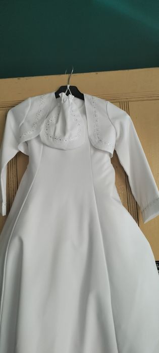 Sukienka do komunii rękawiczki różaniec i pokrowiec