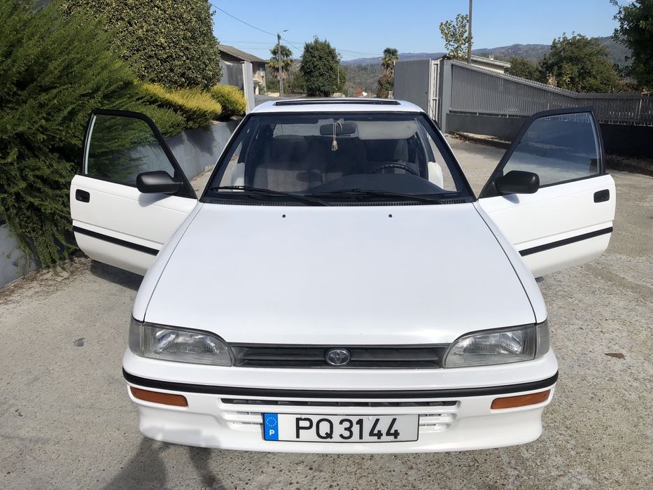 Toyota Corolla XL E90