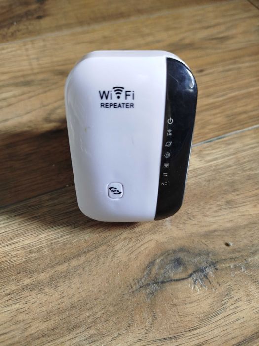 Wzmacniacz sygnału Wi-FI