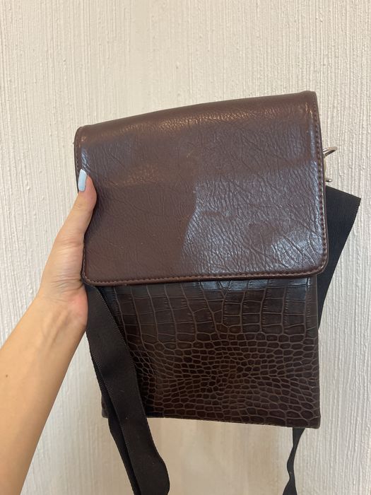 Чоловіча шкіряна сумка портфель бананка