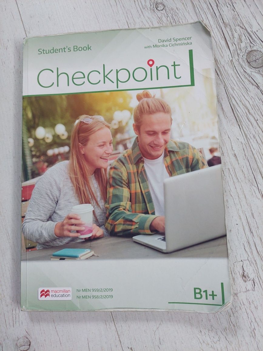 Checkpoint B1+ podrecznik