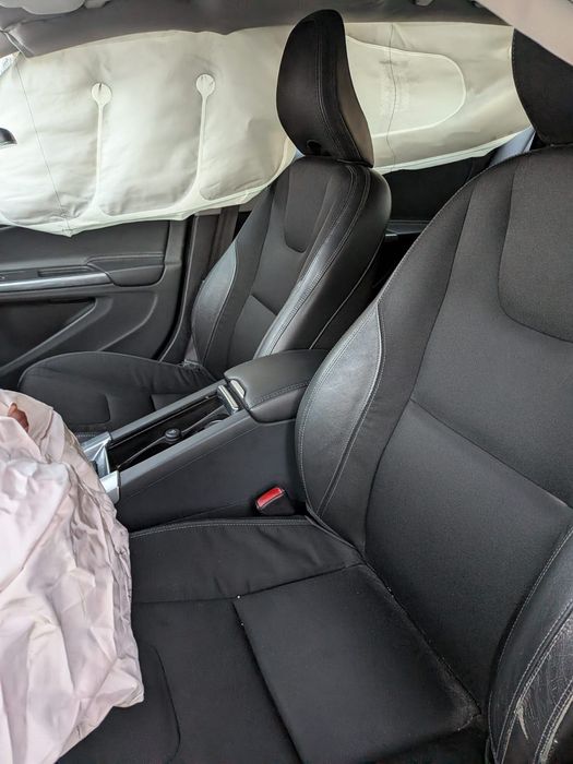 Volvo V60 Cross Country D3