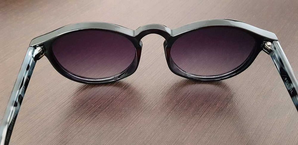 Óculos de sol FOSSIL armação de massa lentes cinza degradé