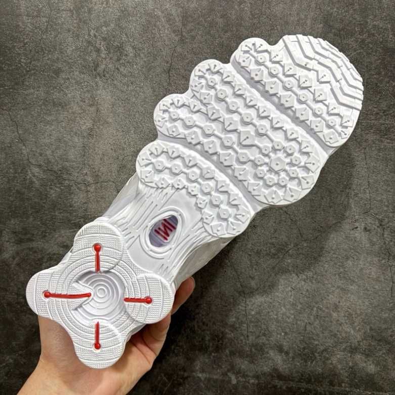 Nowe Białe buty R.39