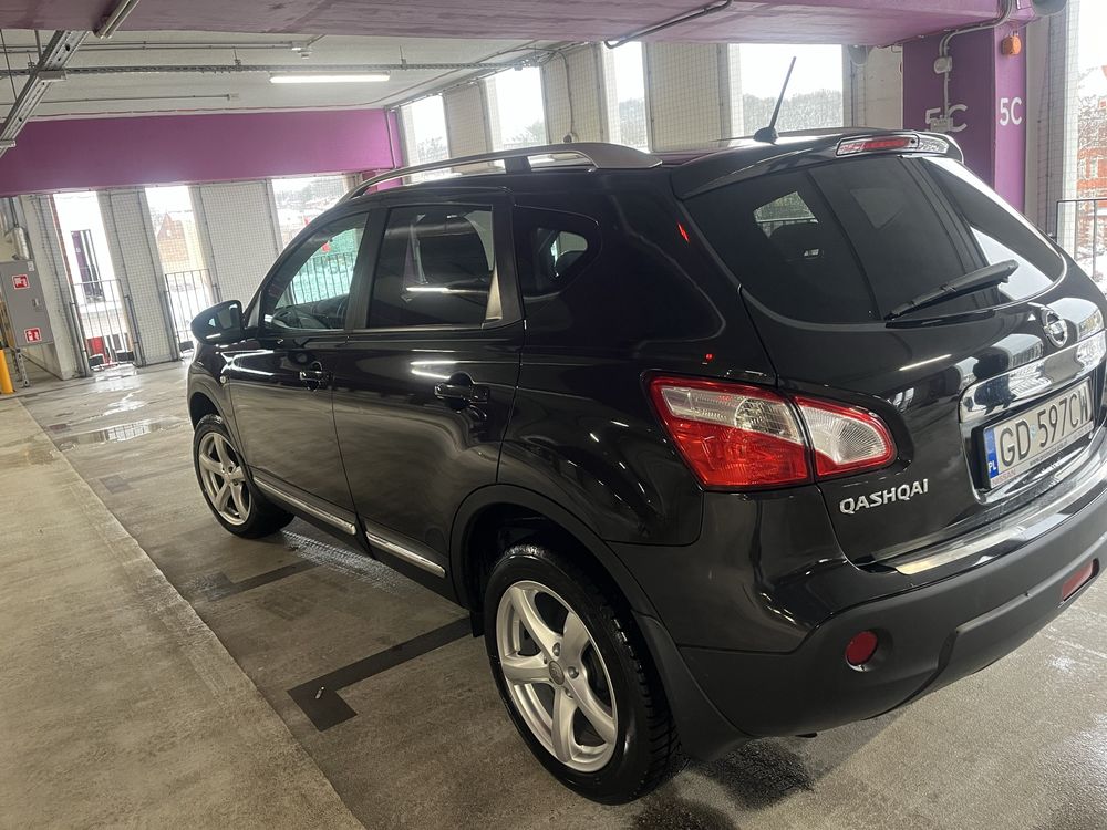 Nissan Qashqai J10