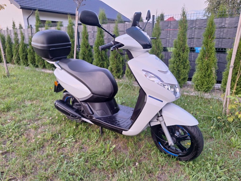 Skuter Peugeot Kisbee 50, 5T. 2018rok. Zadbany. 14tyś km