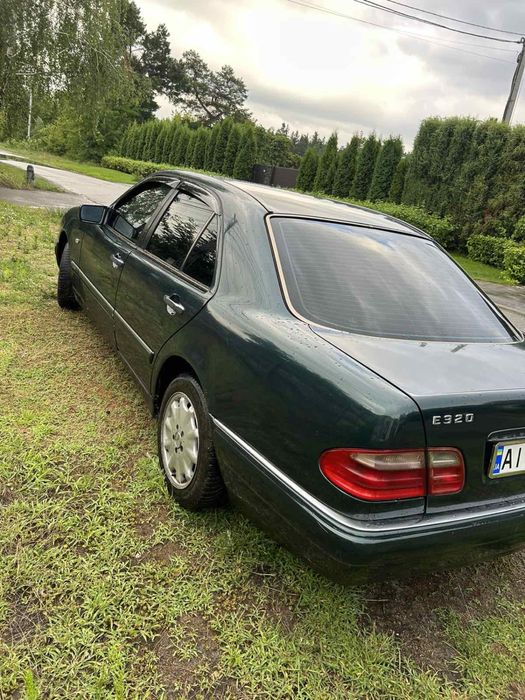 Продам Mersedes-Benz e-320