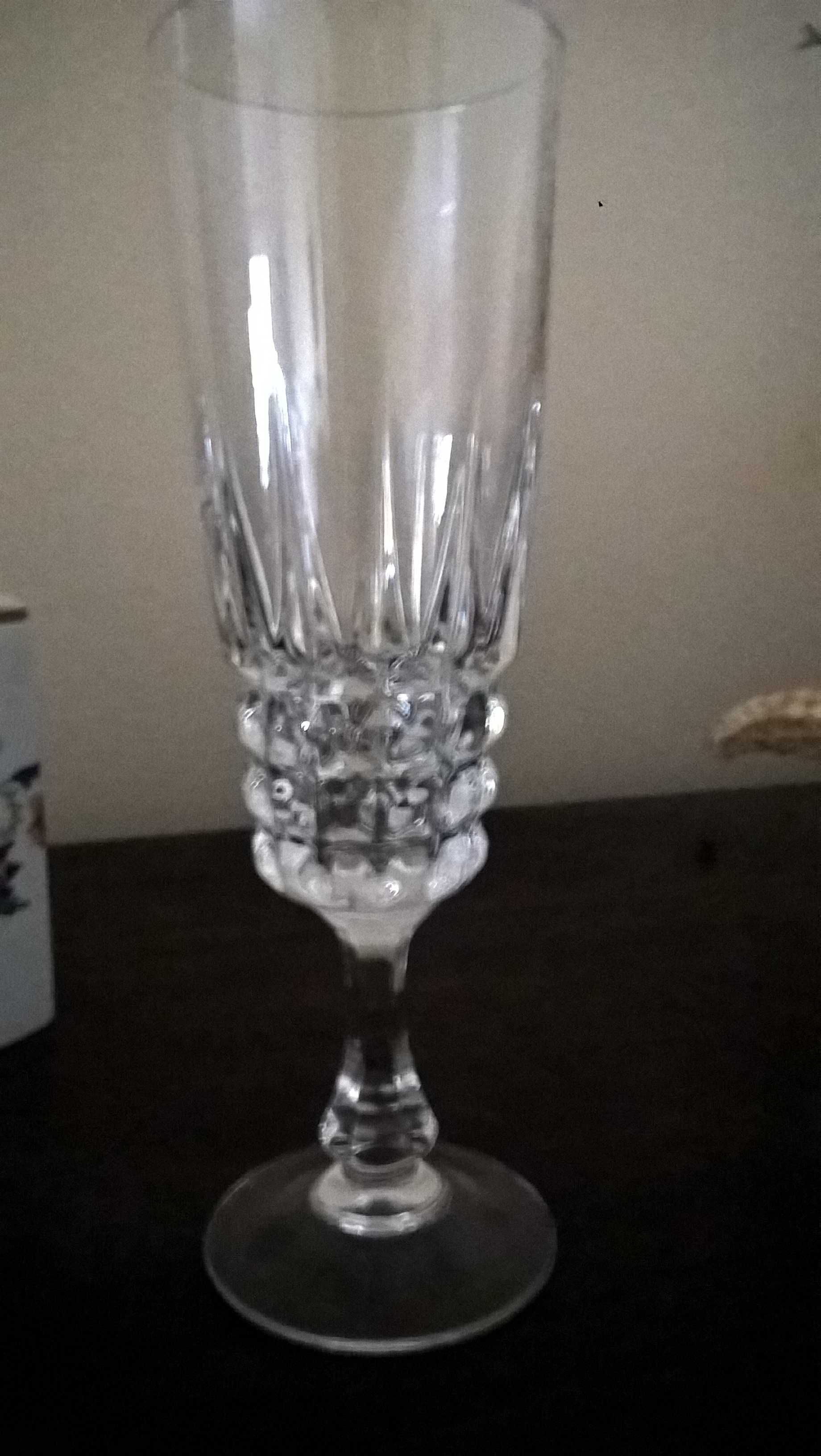 Copos Vinho Branco e Licor, Garrafa e Jarros Cristal D'Arques