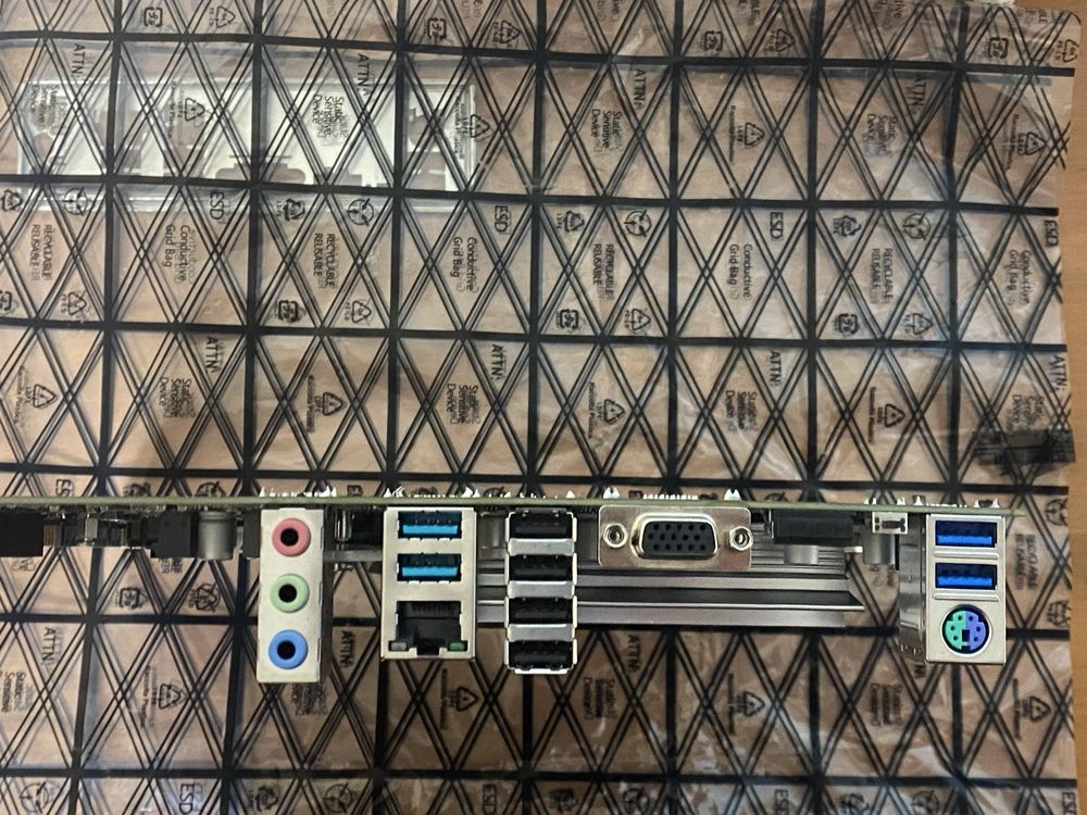 Материнська плата Asus B650M-K  AM5, DDR5, чек + гарантія