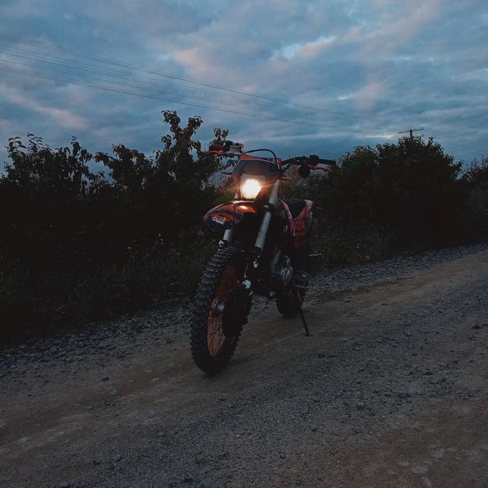 Ендуро 300 на доках, стан близько ідеалу