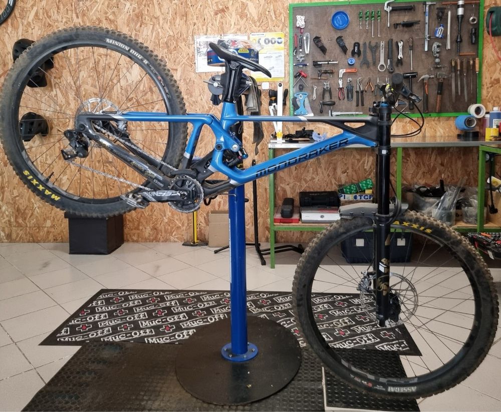 Mondraker Summum Carbon M