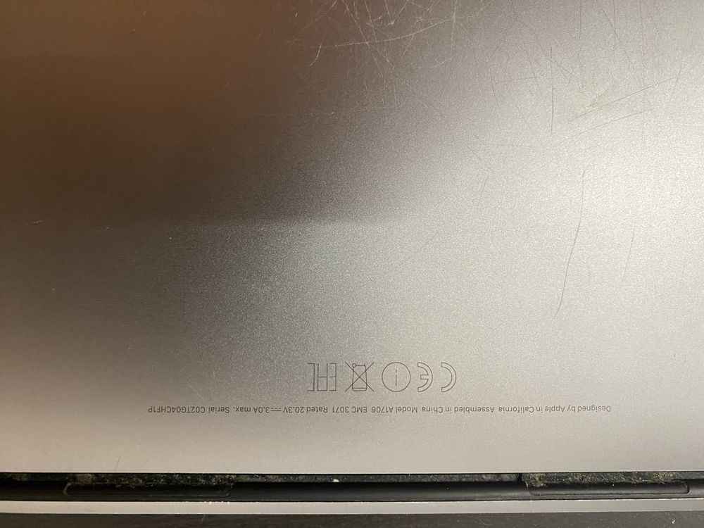 Apple MacBook pro a1706 2016 дефектний